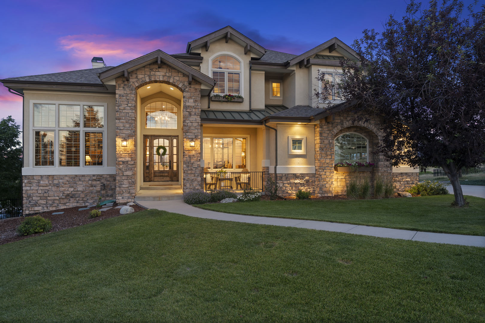 A True Twilight Photo of a Luxury Home in Denver